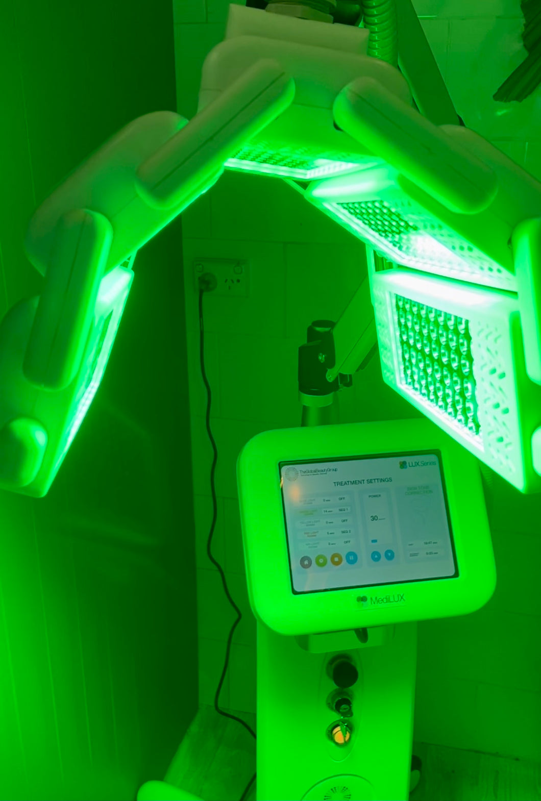 LED Light Therapy Acne, Pigmentation, Facial Rejuvenation, Redness. 3 sessions